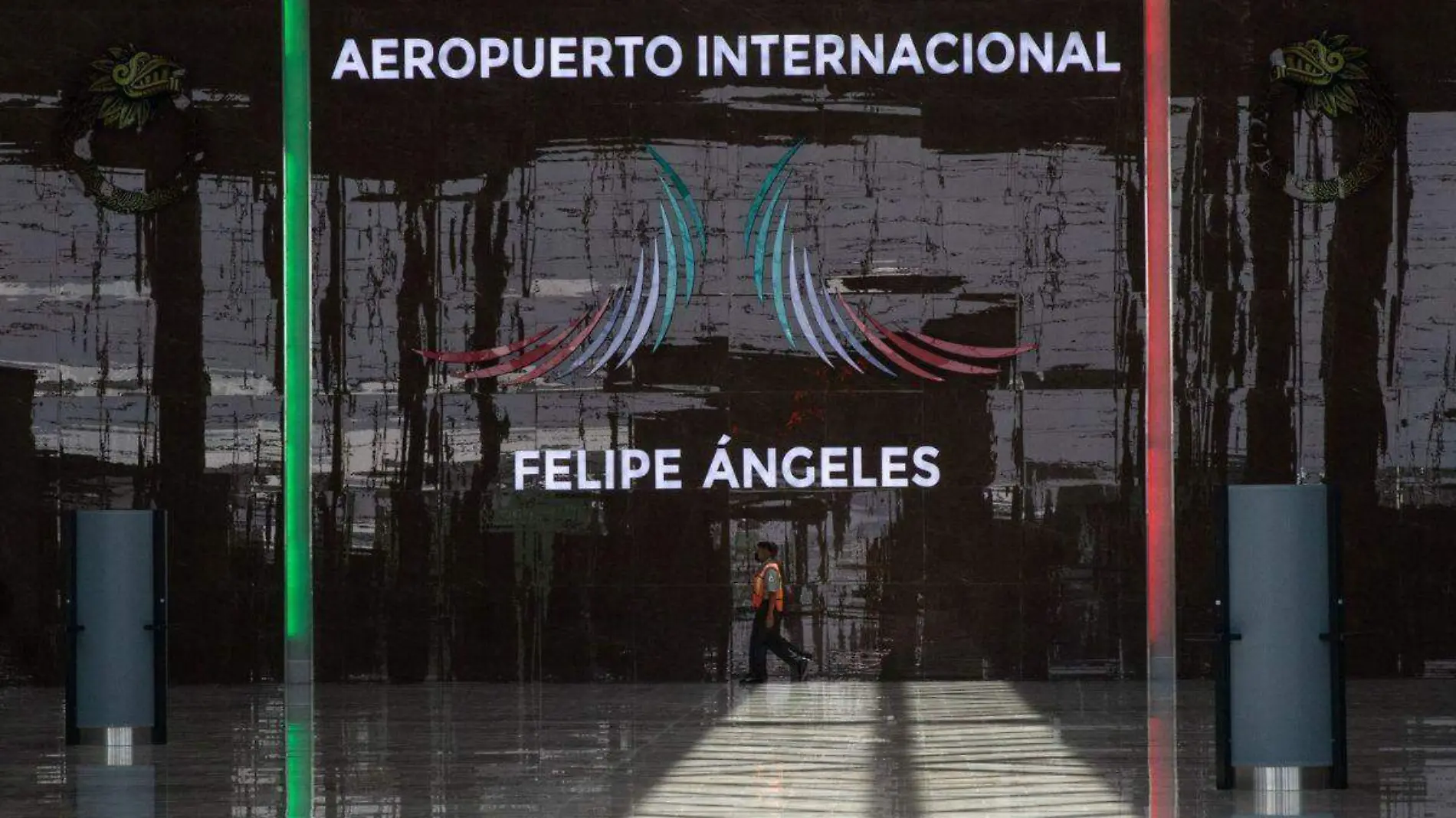 FGR abrirá oficina del Ministerio Público en el aeropuerto de Santa Lucía